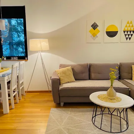 Prima Apartment *
